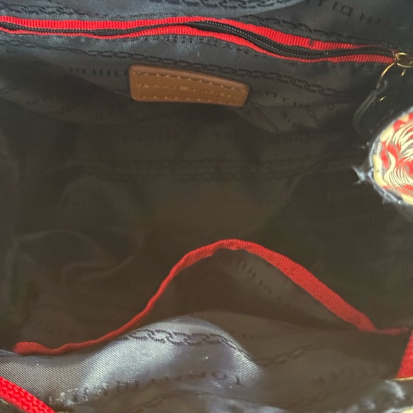 Tommy Hilfiger Blue and Red Backpack Interior - Picture 7 of 8